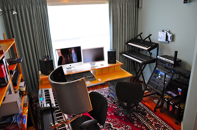 Home Recording Studio Sound: Audio Mixing