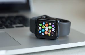 Walmart cuts Apple Watch 4 price to $329