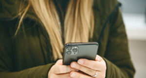 iphone clear app cache without deleting app